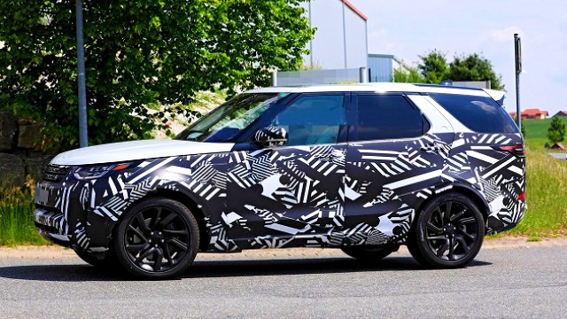 2022 Land Rover Discovery design