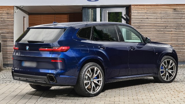 2022 BMW X8 price