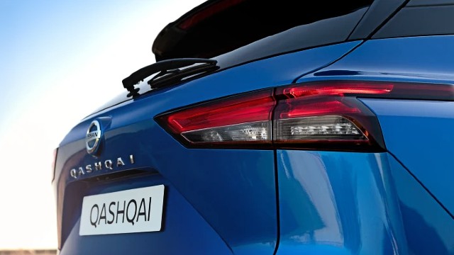 2022 Nissan Qashqai blue