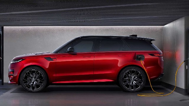 2024 Range Rover Sport Electric charging